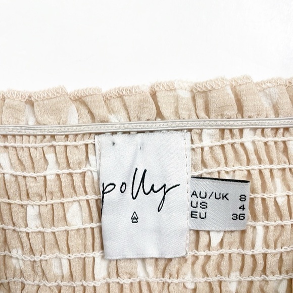 Princess Polly cream polka dot print ruched crop top - Picture 3 of 4